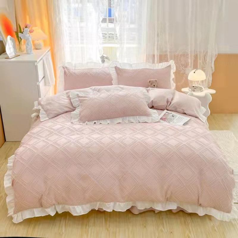 Luxury Tufted Quilt Set