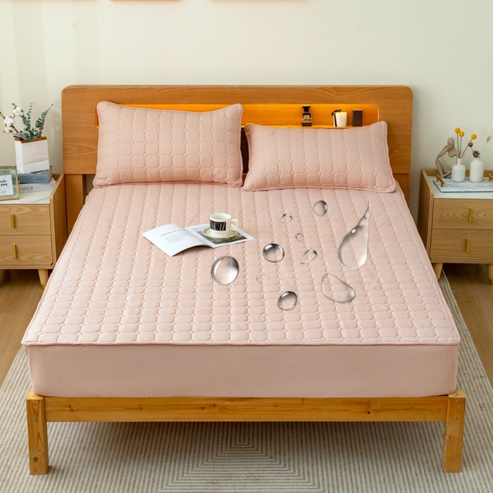 Washed Brushed Quilted Waterproof Fitted Sheet with Heart Checkered Design – Soft, Breathable & 360° Mattress Protection