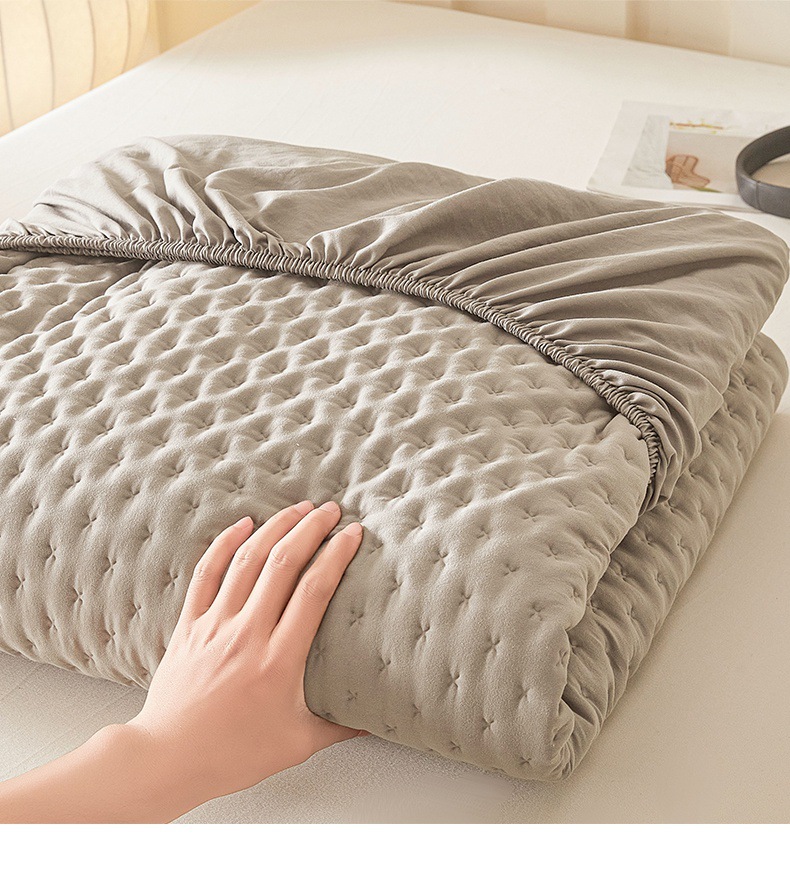 Washed Brushed Quilted Waterproof Fitted Sheet with Cross-Star Design – Soft, Breathable & 360° Mattress Protection