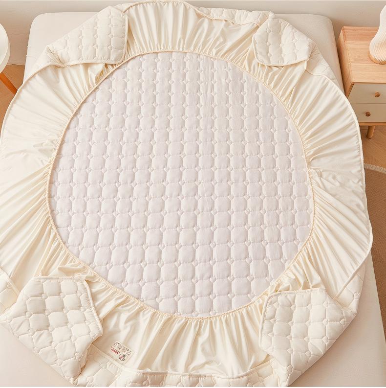 Washed Brushed Quilted Waterproof Fitted Sheet with Heart Checkered Design – Soft, Breathable & 360° Mattress Protection