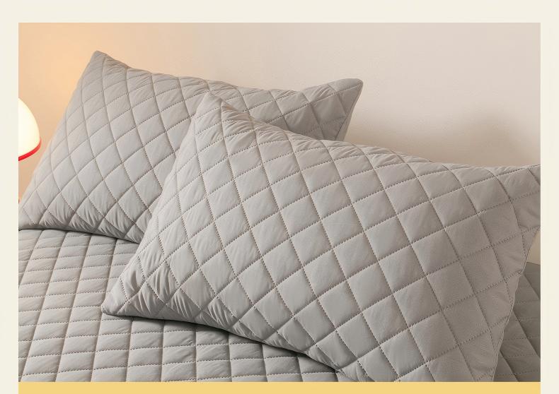 Washed Brushed Quilted Waterproof Fitted Sheet with Ultrasonic Design – Soft, Breathable & 360° Mattress Protection