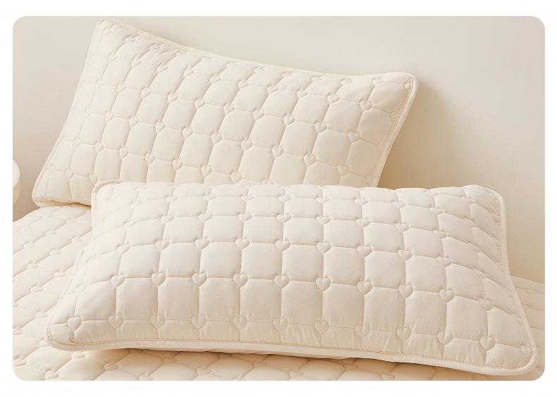 Washed Brushed Quilted Waterproof Fitted Sheet with Heart Checkered Design – Soft, Breathable & 360° Mattress Protection