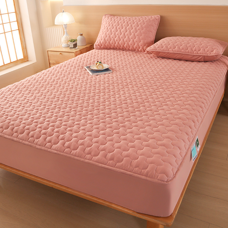 Washed Brushed Quilted Waterproof Fitted Sheet with Triangular Diamond Design – Soft, Breathable & 360° Mattress Protection