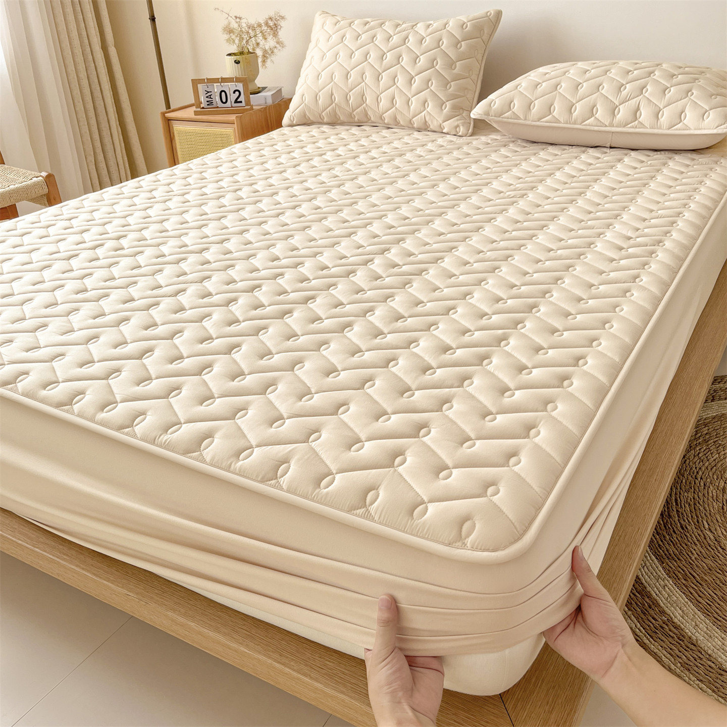 Washed Brushed Quilted Waterproof Fitted Sheet with Rippled Design – Soft, Breathable & 360° Mattress Protection