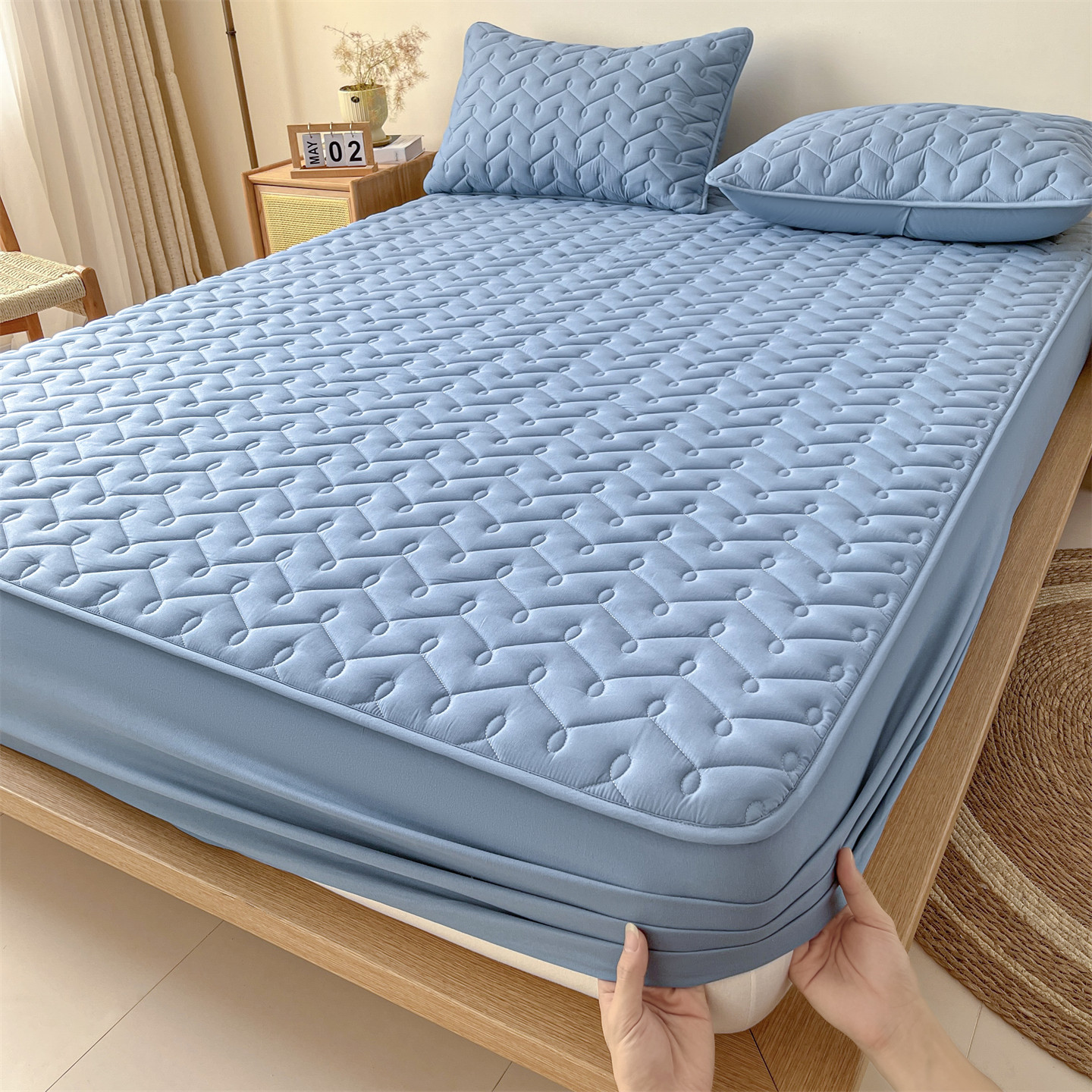 Washed Brushed Quilted Waterproof Fitted Sheet with Rippled Design – Soft, Breathable & 360° Mattress Protection