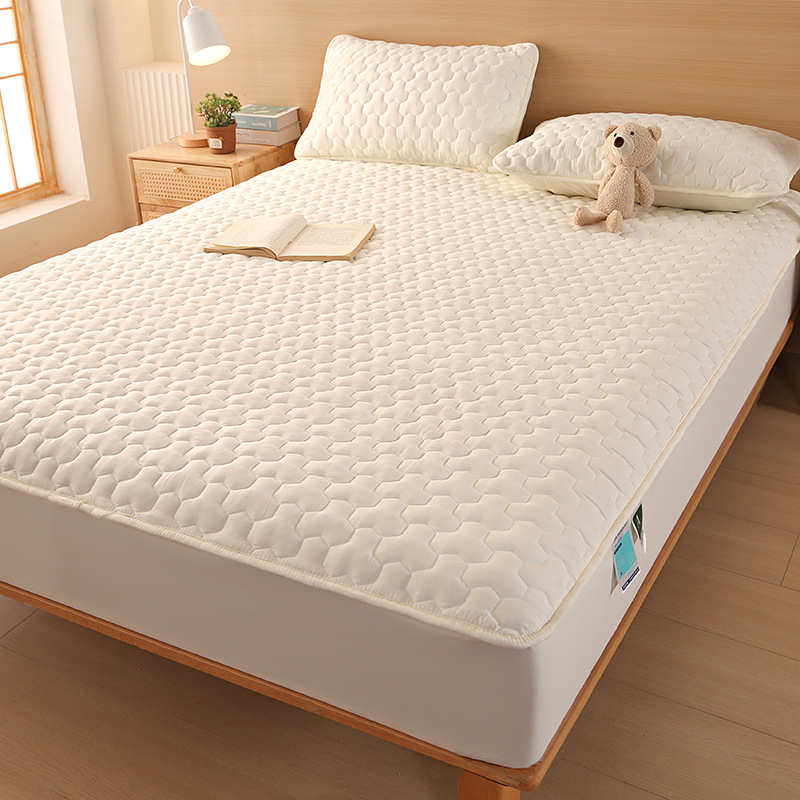 Washed Brushed Quilted Waterproof Fitted Sheet with Triangular Diamond Design – Soft, Breathable & 360° Mattress Protection