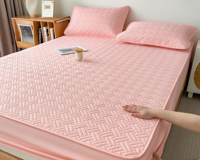 Washed Brushed Quilted Waterproof Fitted Sheet with Crosshatch Design – Soft, Breathable & 360° Mattress Protection