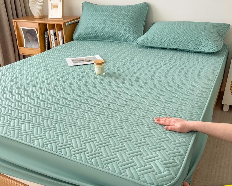 Washed Brushed Quilted Waterproof Fitted Sheet with Crosshatch Design – Soft, Breathable & 360° Mattress Protection