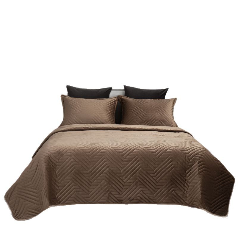 Crystal Velvet Quilted Bedspread Set with Geometric Wave Ultrasonic Design – Soft, Breathable & Easy-Care 3-Piece Bedding Set