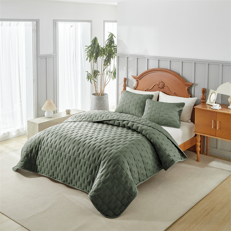 Microfiber Quilted Bedspread Set with Mountain Stitch Design – Soft, Breathable & Easy-Care 3-Piece Bedding Set