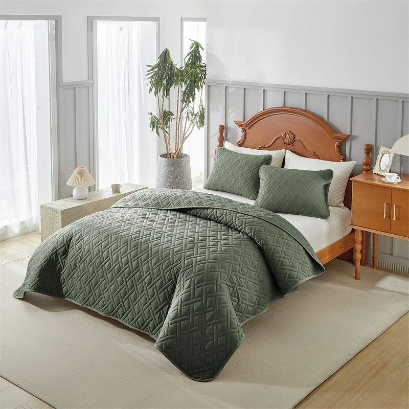 Microfiber Quilted Bedspread Set with Diagonal Grid Stitch – Soft, Breathable & Easy-Care 3-Piece Bedding Set