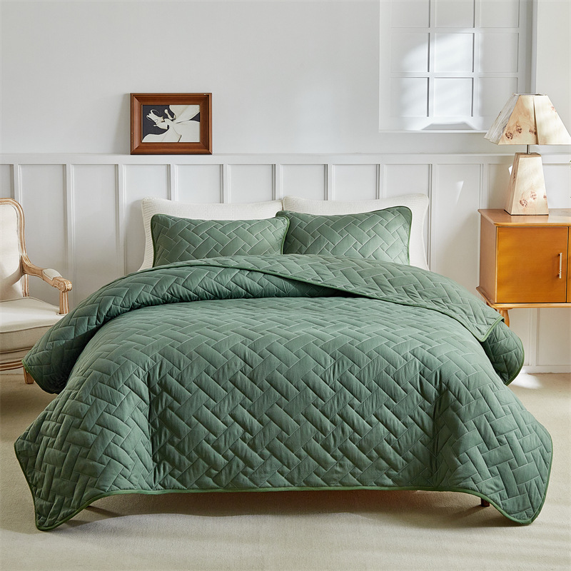 Microfiber Quilted Bedspread Set with Rectangular Stitch Design – Soft, Breathable & Easy-Care 3-Piece Bedding Set