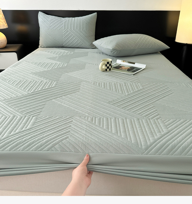Washed Brushed Quilted Waterproof Fitted Sheet with Star Pattern – Soft, Breathable & 360° Mattress Protection