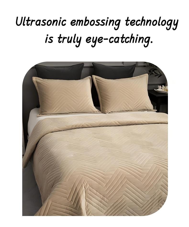 Crystal Velvet Quilted Bedspread Set with Geometric Wave Ultrasonic Design – Soft, Breathable & Easy-Care 3-Piece Bedding Set