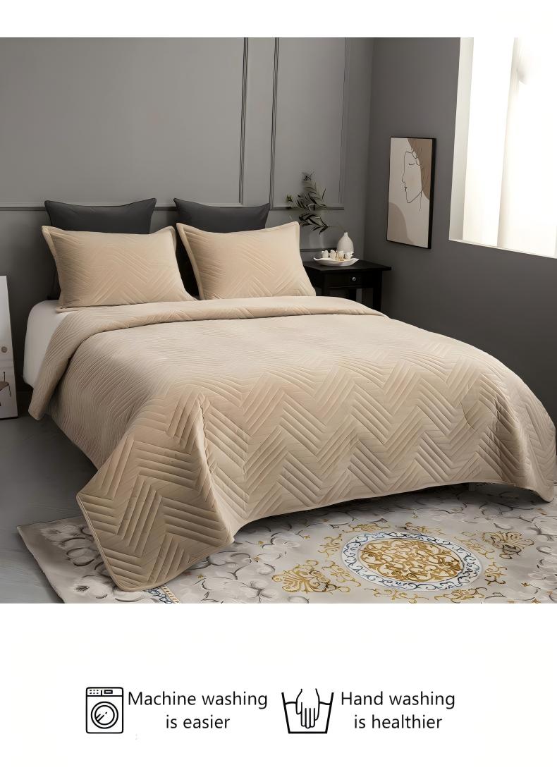 Crystal Velvet Quilted Bedspread Set with Geometric Wave Ultrasonic Design – Soft, Breathable & Easy-Care 3-Piece Bedding Set