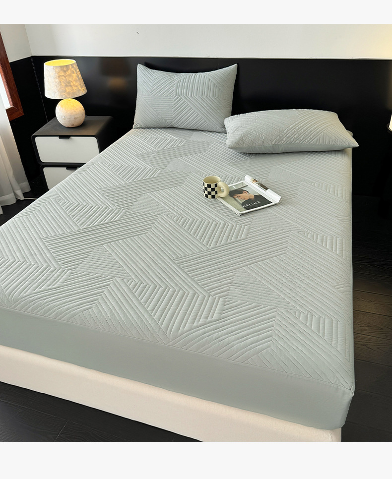 Washed Brushed Quilted Waterproof Fitted Sheet with Star Pattern – Soft, Breathable & 360° Mattress Protection