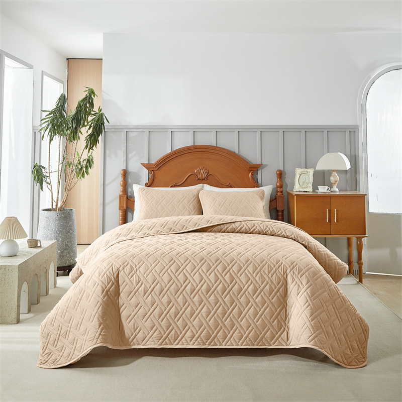 Microfiber Quilted Bedspread Set with Diagonal Grid Stitch – Soft, Breathable & Easy-Care 3-Piece Bedding Set