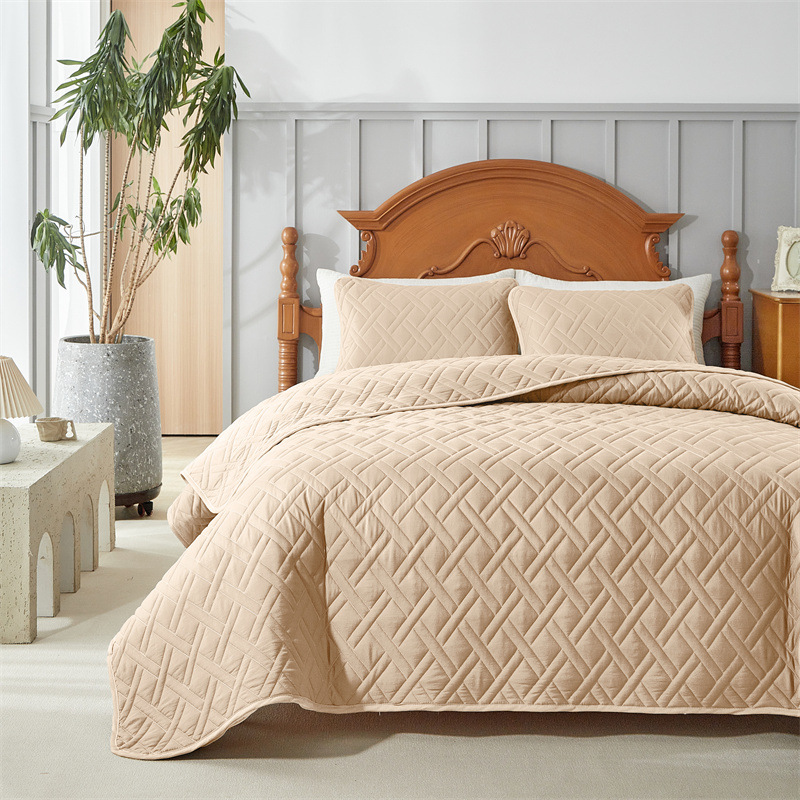 Microfiber Quilted Bedspread Set with Diagonal Grid Stitch – Soft, Breathable & Easy-Care 3-Piece Bedding Set