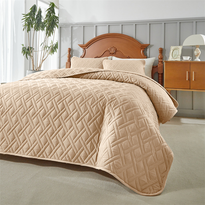Microfiber Quilted Bedspread Set with Diagonal Grid Stitch – Soft, Breathable & Easy-Care 3-Piece Bedding Set