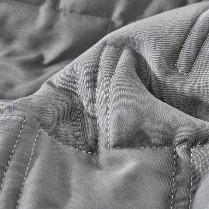 Microfiber Quilted Bedspread Set with Mountain Stitch Design – Soft, Breathable & Easy-Care 3-Piece Bedding Set