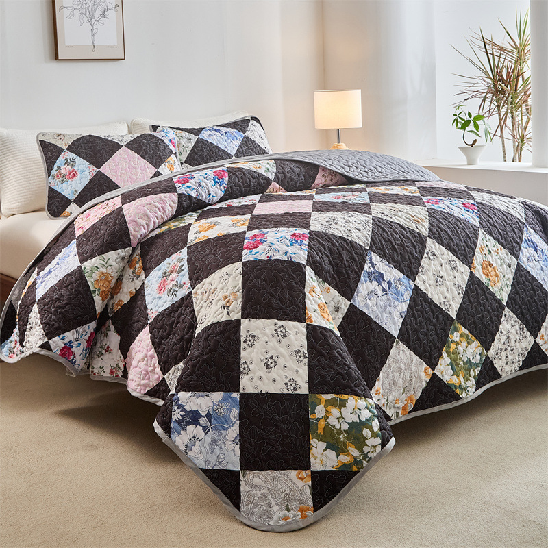 Bohemian Style Quilted Microfiber Bedspread Set – Soft, Reversible & Down-Alternative Filling