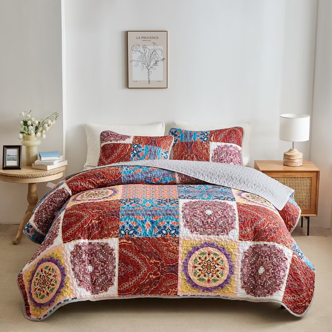 Bohemian Style Quilted Microfiber Bedspread Set – Soft, Reversible & Down-Alternative Filling