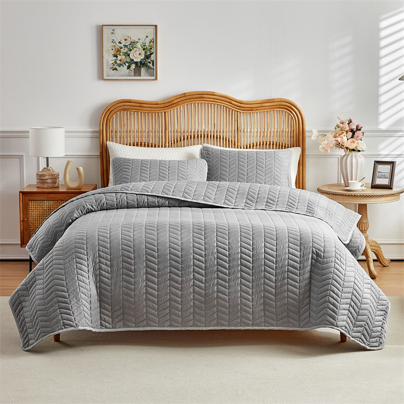 Wheat Ear Quilted Microfiber Bedspread Set – Soft, Classic Geometric Design & Down-Alternative Filling