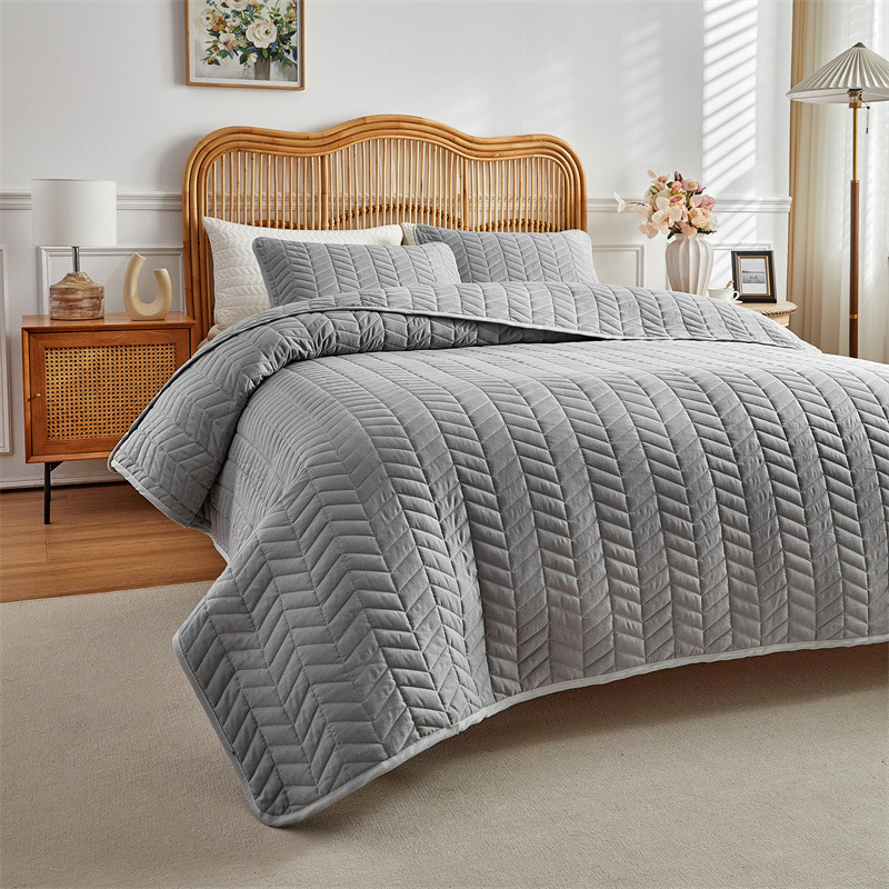 Wheat Ear Quilted Microfiber Bedspread Set – Soft, Classic Geometric Design & Down-Alternative Filling