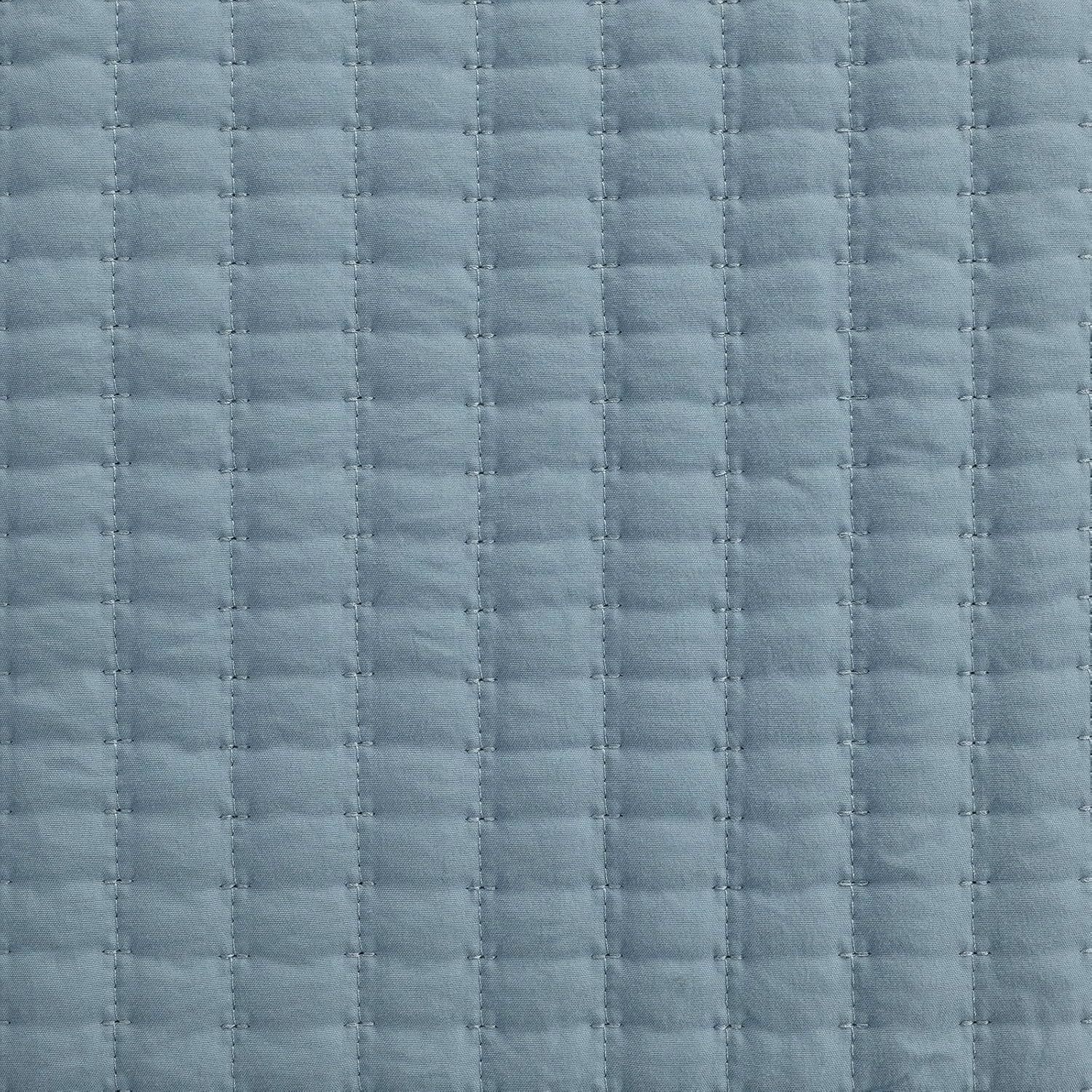 Cotton Quilted Bedspread Set with Small Check Pattern – Soft, Breathable & Easy-Care 3-Piece Bedspread Set