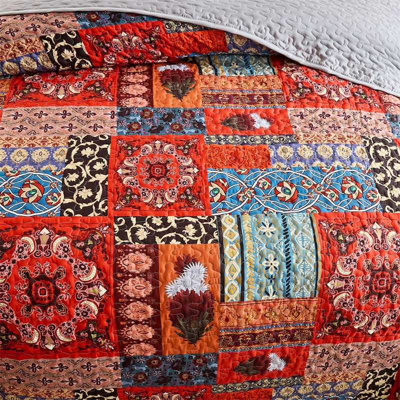 Bohemian Style Quilted Microfiber Bedspread Set – Soft, Reversible & Down-Alternative Filling