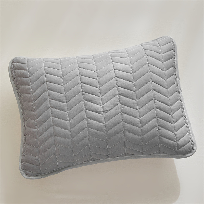 Wheat Ear Quilted Microfiber Bedspread Set – Soft, Classic Geometric Design & Down-Alternative Filling