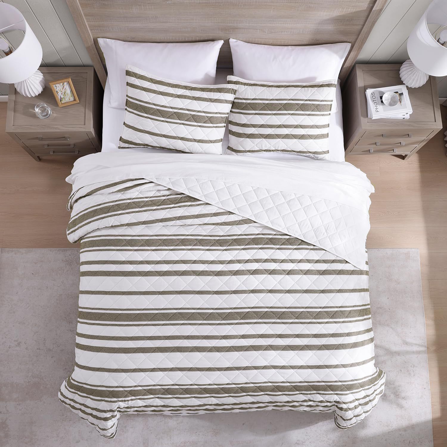 Striped Microfiber Quilted Bedspread Set with Diamond Stitch – Soft, Breathable & Easy-Care 3-Piece Bedspread Set
