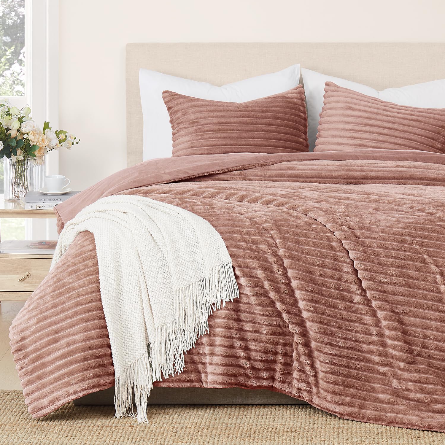 Fluffy Striped Plush Comforter Set – Reversible Design, Warm & Soft Bedding Set