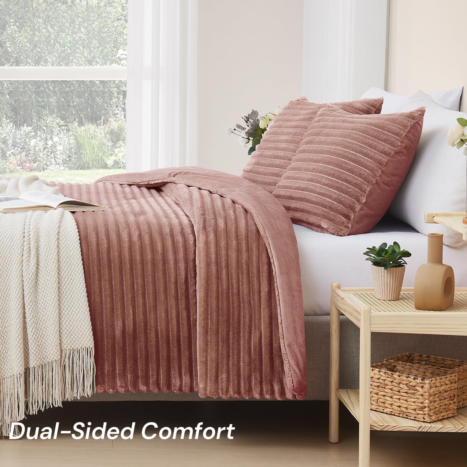 Fluffy Striped Plush Comforter Set – Reversible Design, Warm & Soft Bedding Set