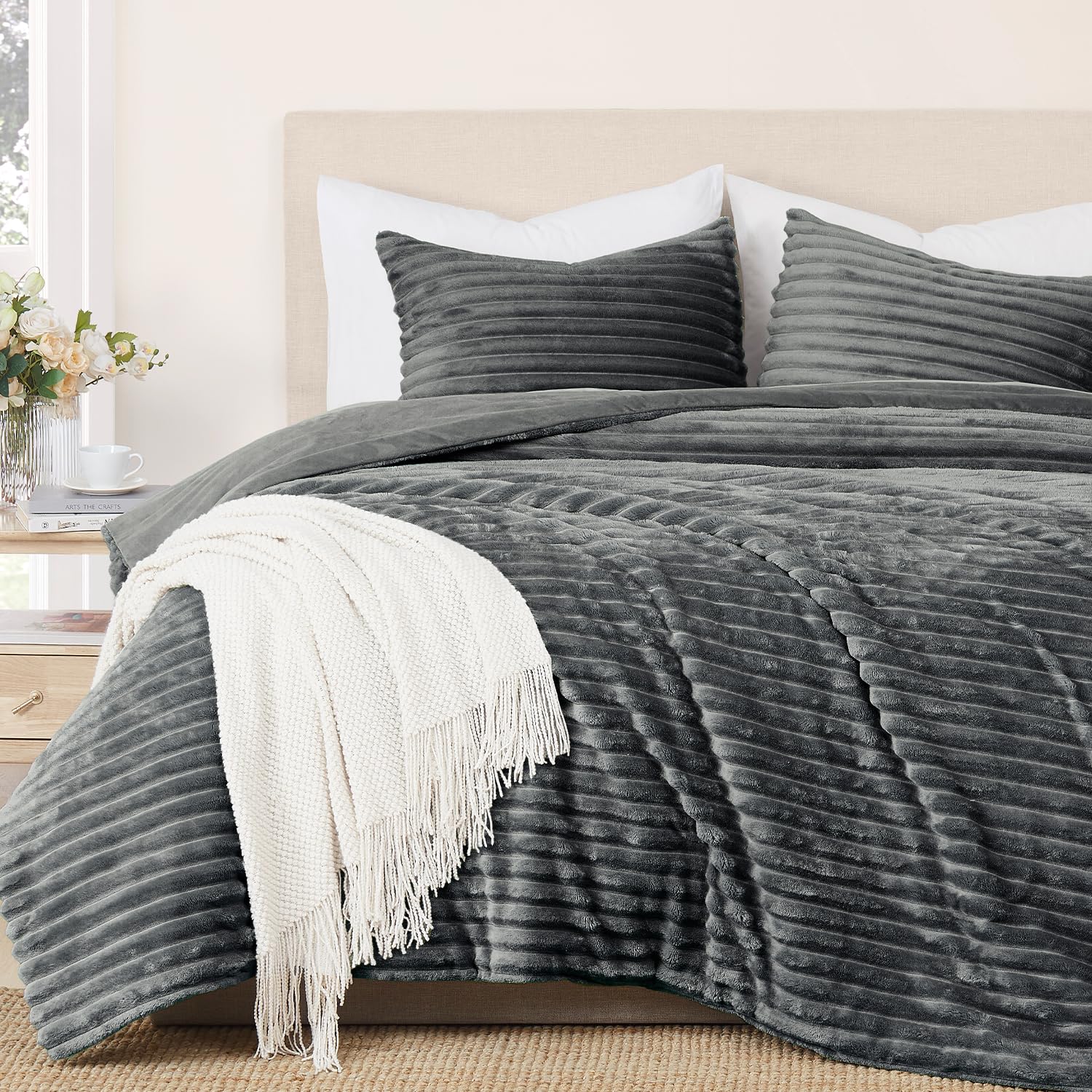 Fluffy Striped Plush Comforter Set – Reversible Design, Warm & Soft Bedding Set