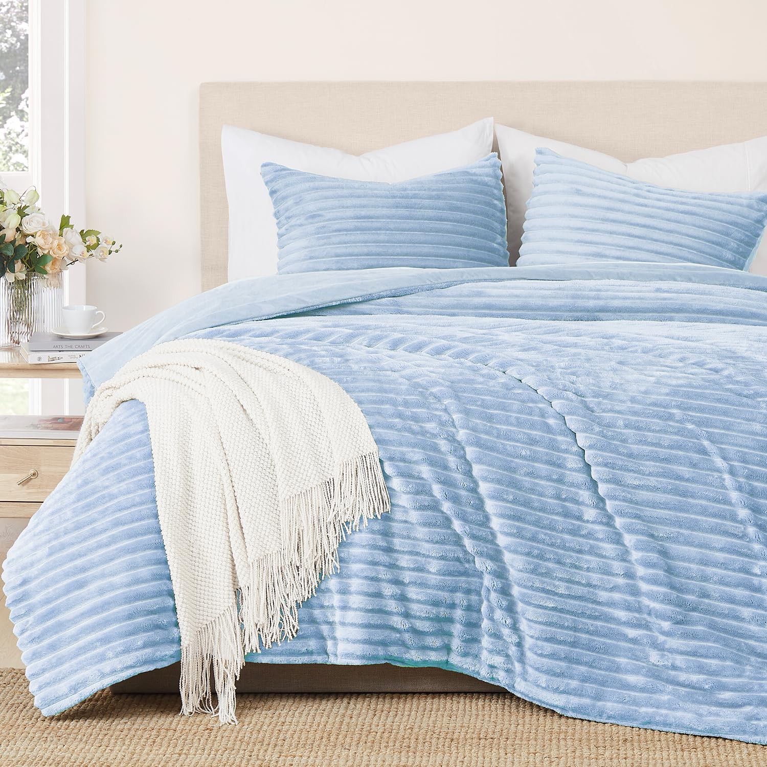 Fluffy Striped Plush Comforter Set – Reversible Design, Warm & Soft Bedding Set