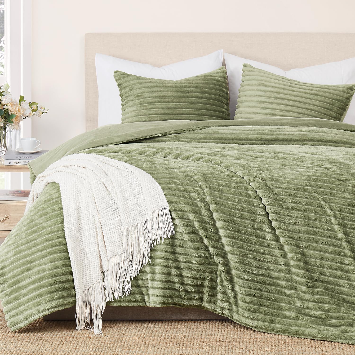 Fluffy Striped Plush Comforter Set – Reversible Design, Warm & Soft Bedding Set
