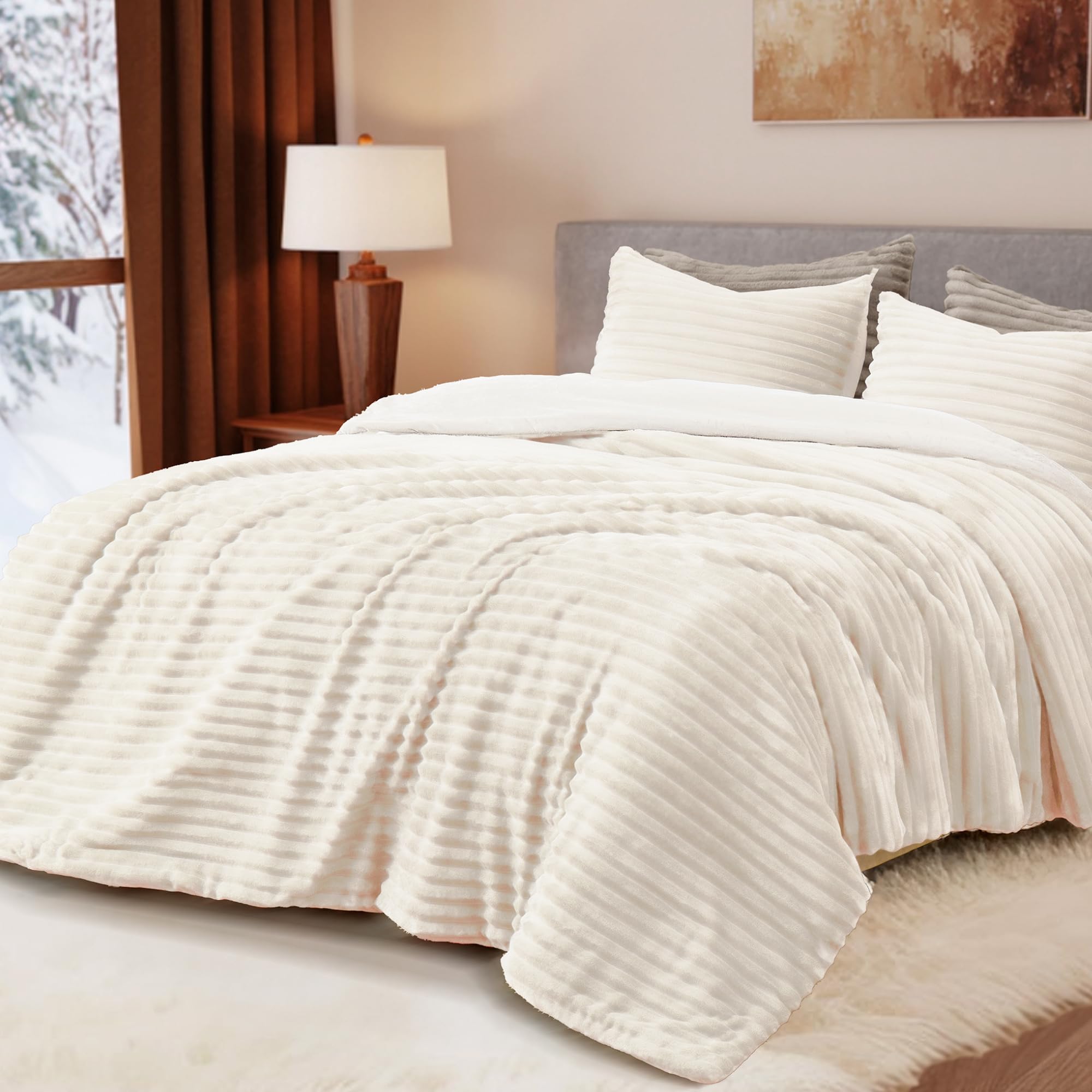 Fluffy Striped Plush Comforter Set – Reversible Design, Warm & Soft Bedding Set