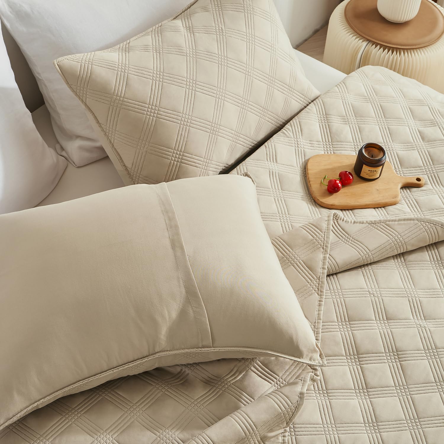 Microfiber Quilted Bedspread Set – Classic Diamond Ultrasonic Embossing, 3-Piece Soft & Breathable Bedspread Set