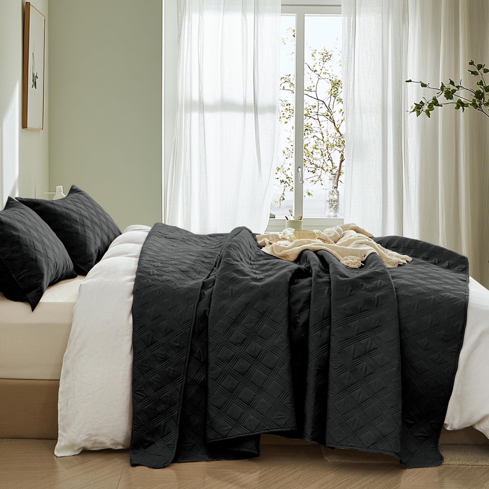 Microfiber Quilted Bedspread Set – Classic Diamond Ultrasonic Embossing, 3-Piece Soft & Breathable Bedspread Set