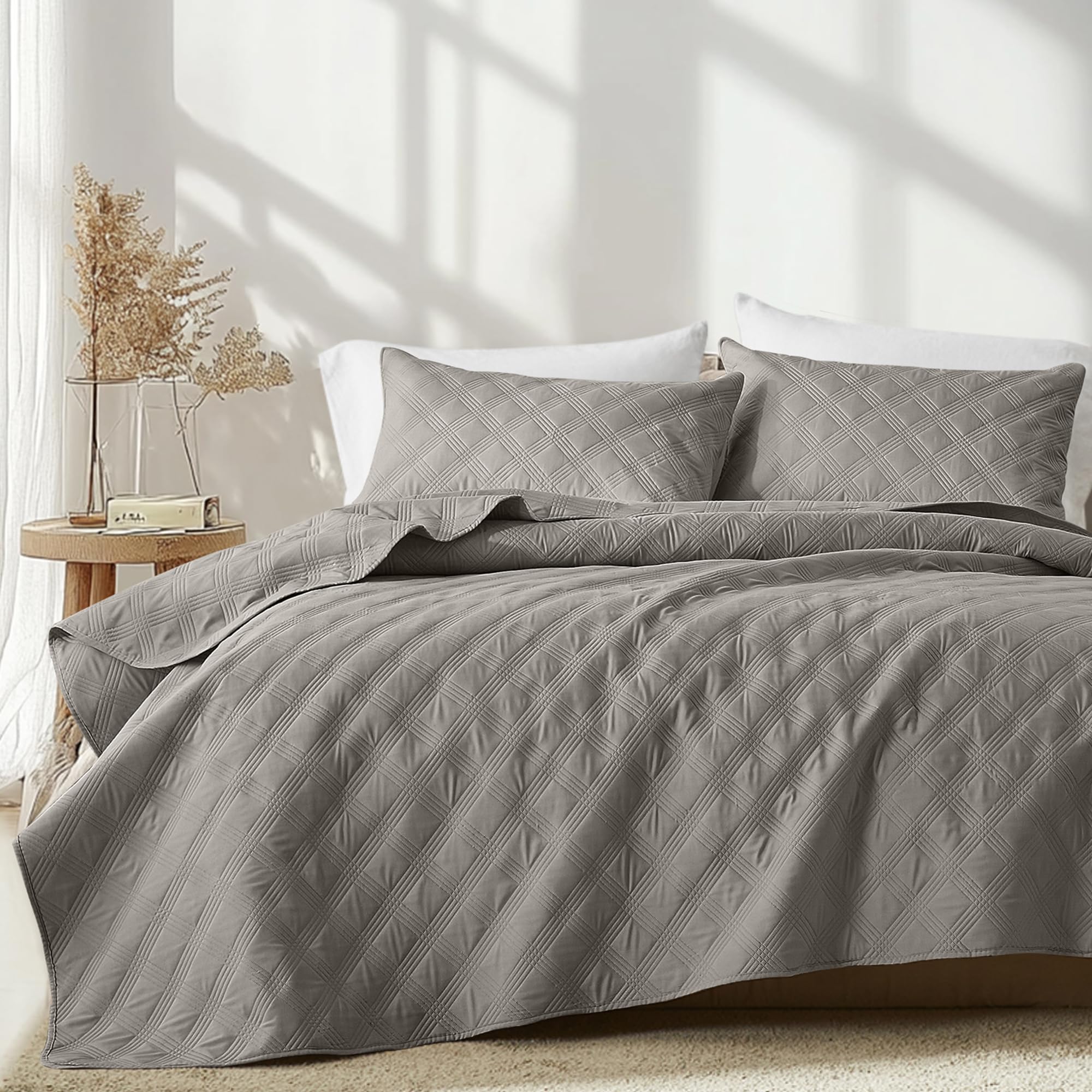 Microfiber Quilted Bedspread Set – Classic Diamond Ultrasonic Embossing, 3-Piece Soft & Breathable Bedspread Set