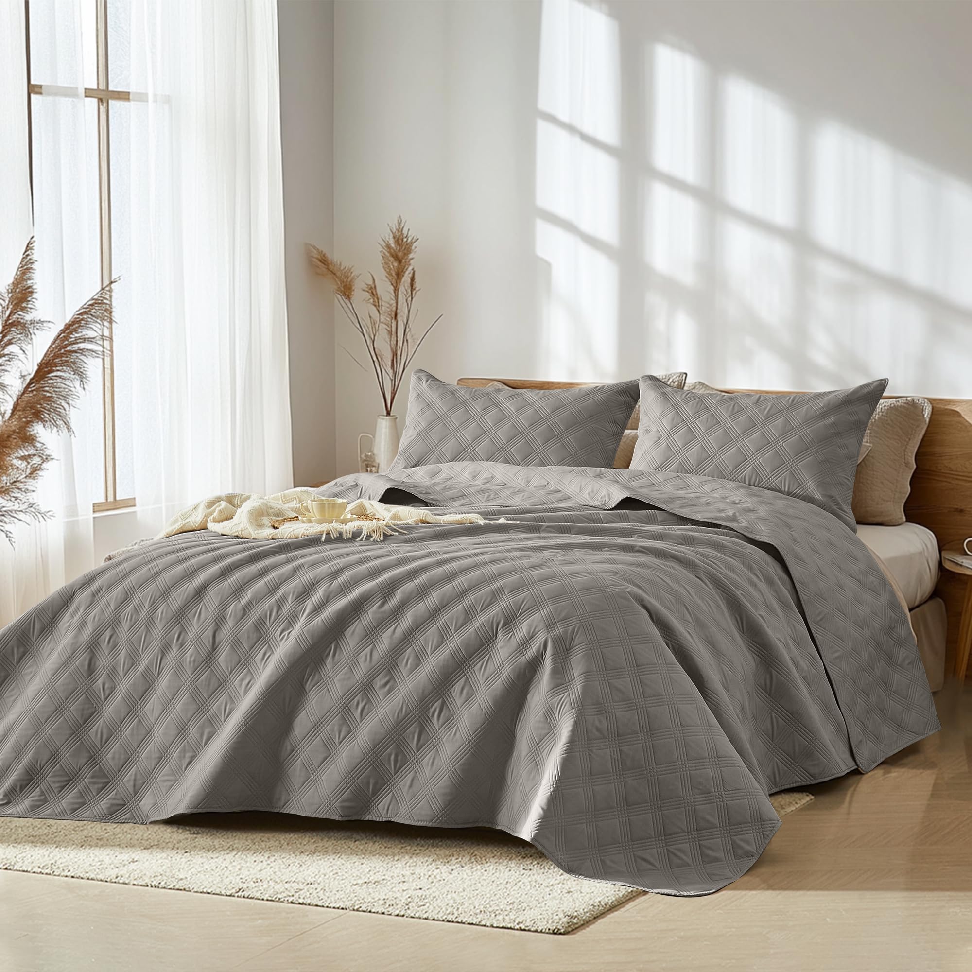 Microfiber Quilted Bedspread Set – Classic Diamond Ultrasonic Embossing, 3-Piece Soft & Breathable Bedspread Set