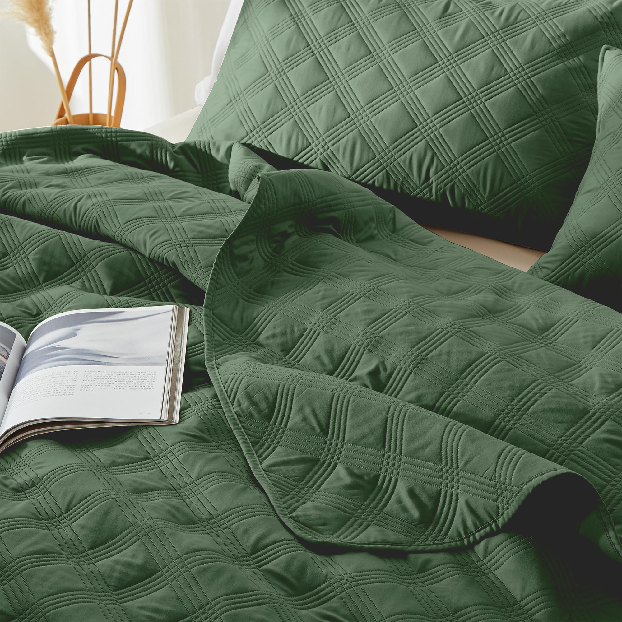 Microfiber Quilted Bedspread Set – Classic Diamond Ultrasonic Embossing, 3-Piece Soft & Breathable Bedspread Set