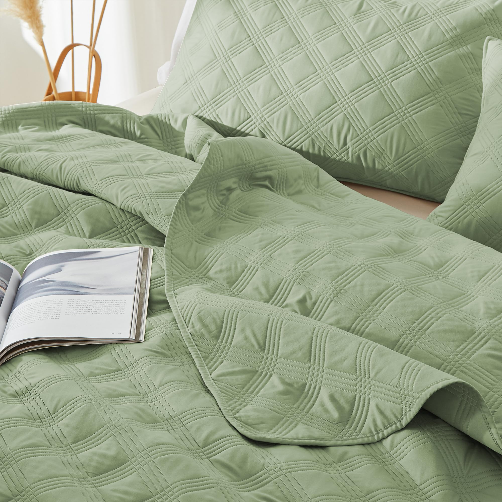 Microfiber Quilted Bedspread Set – Classic Diamond Ultrasonic Embossing, 3-Piece Soft & Breathable Bedspread Set