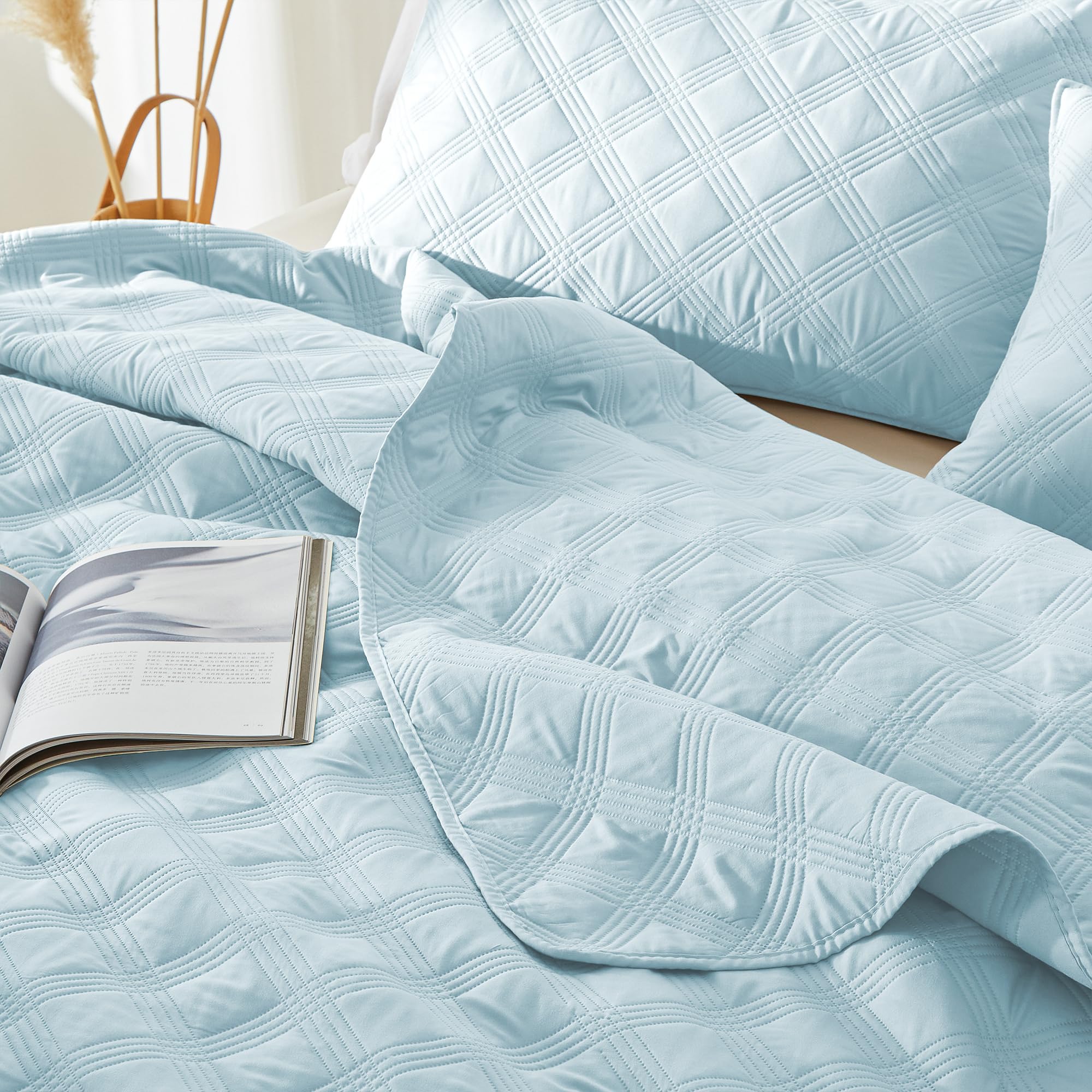 Microfiber Quilted Bedspread Set – Classic Diamond Ultrasonic Embossing, 3-Piece Soft & Breathable Bedspread Set