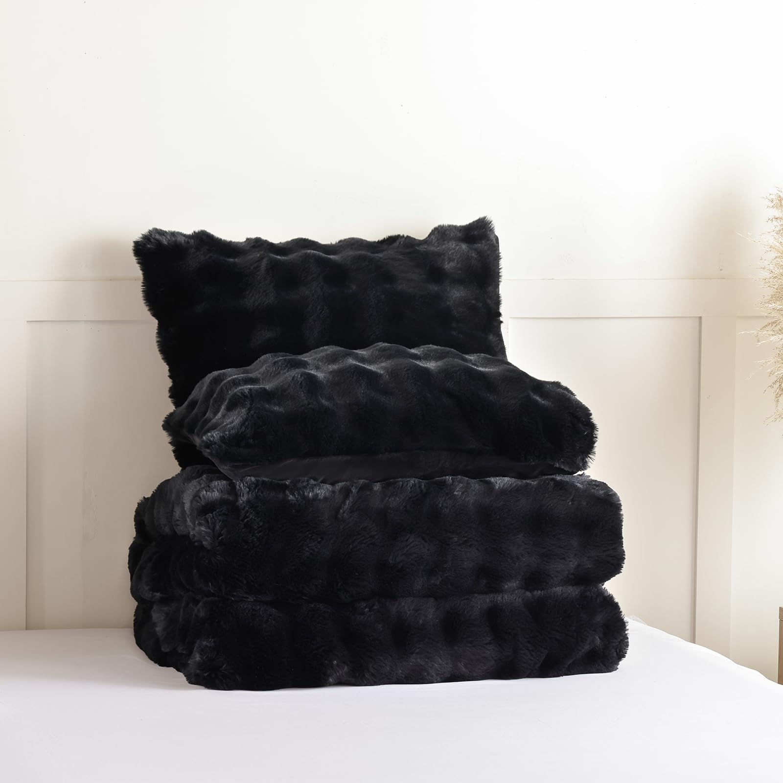 Luxury Faux Rabbit Fur Bubble Comforter Set – Wave Texture Design, Soft & Warm Bedding with Milk Velvet Back