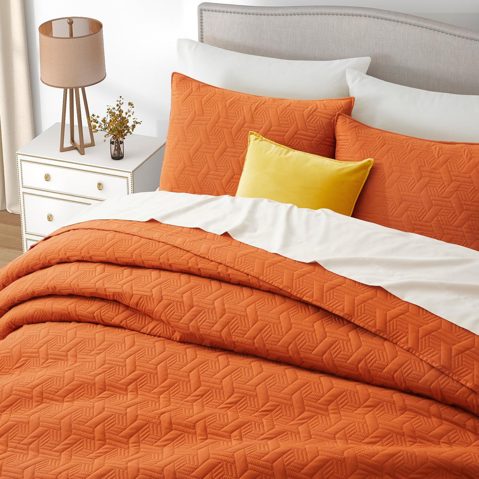 Microfiber Quilted Bedspread Set – Elegant Basket Pattern Ultrasonic Embossing, 3-Piece Soft & Breathable Bedspread Set