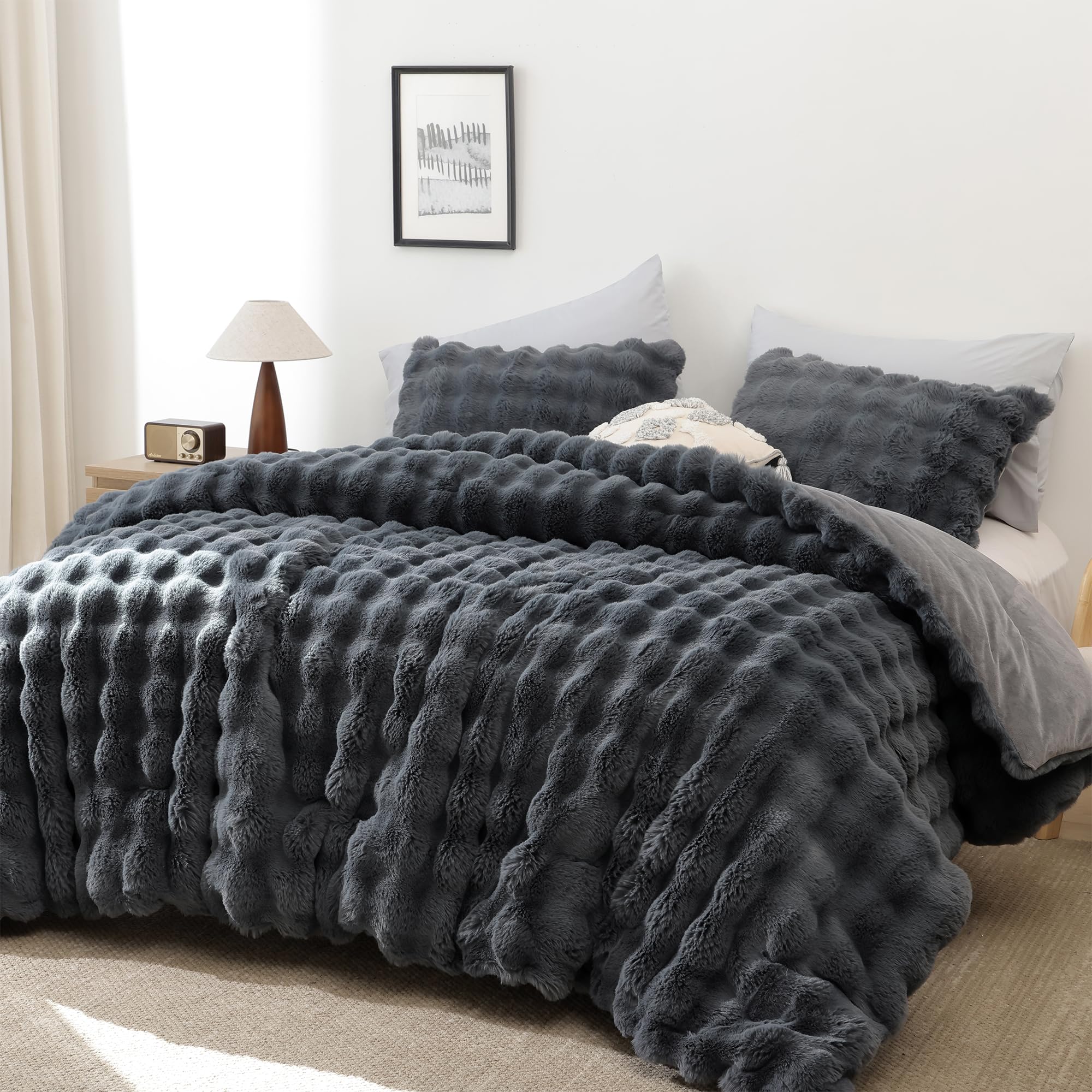 Luxury Faux Rabbit Fur Bubble Comforter Set – Wave Texture Design, Soft & Warm Bedding with Milk Velvet Back