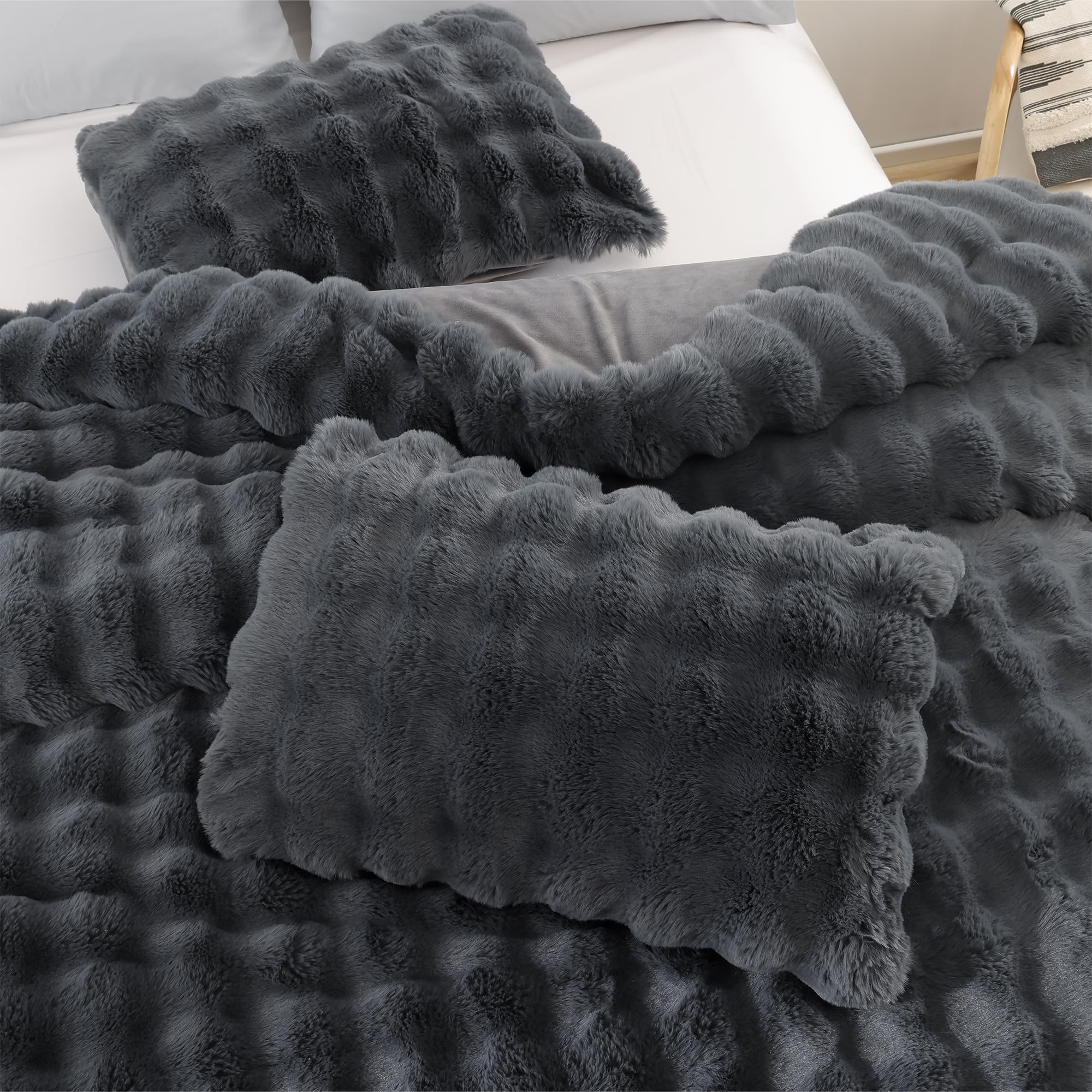 Luxury Faux Rabbit Fur Bubble Comforter Set – Wave Texture Design, Soft & Warm Bedding with Milk Velvet Back