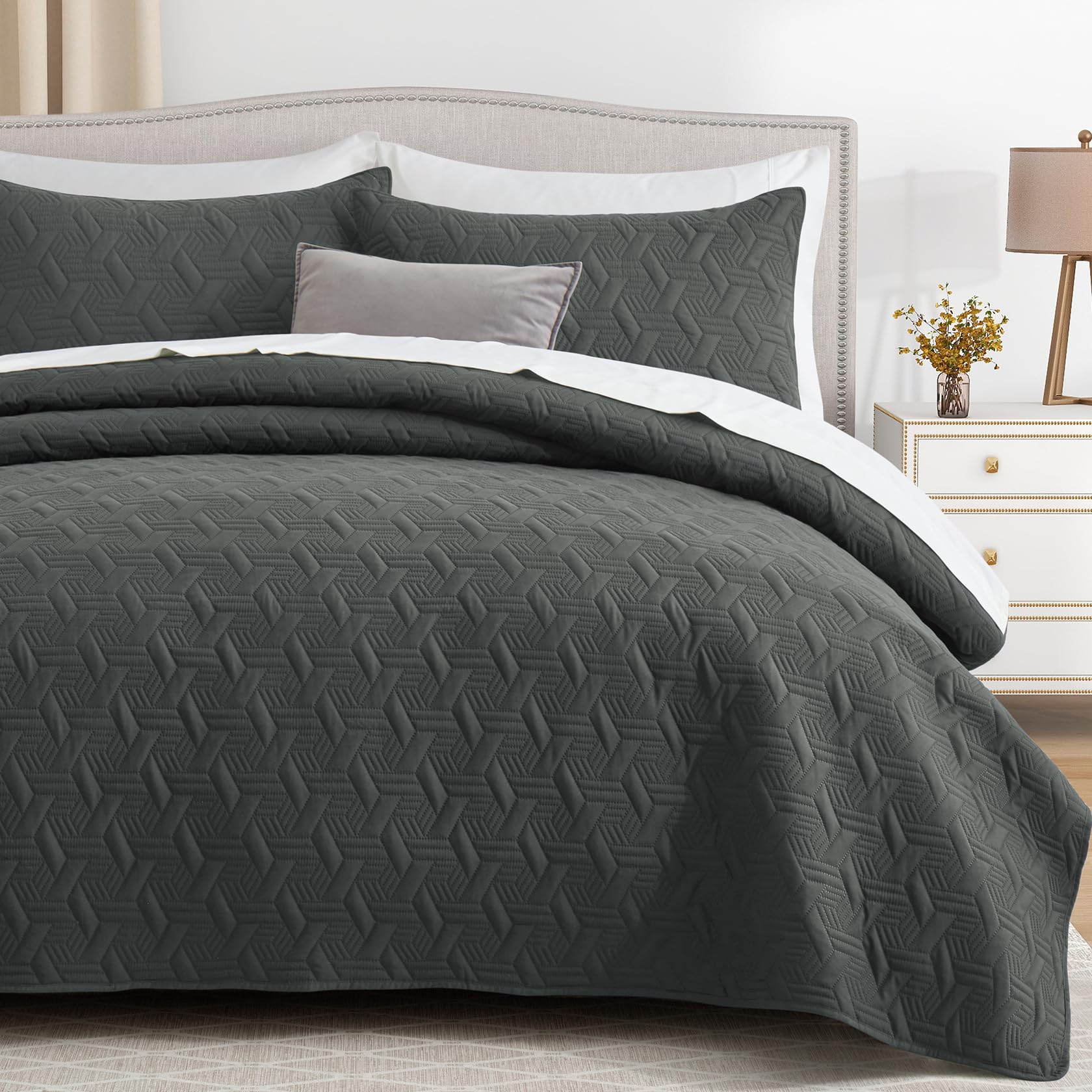 Microfiber Quilted Bedspread Set – Elegant Basket Pattern Ultrasonic Embossing, 3-Piece Soft & Breathable Bedspread Set